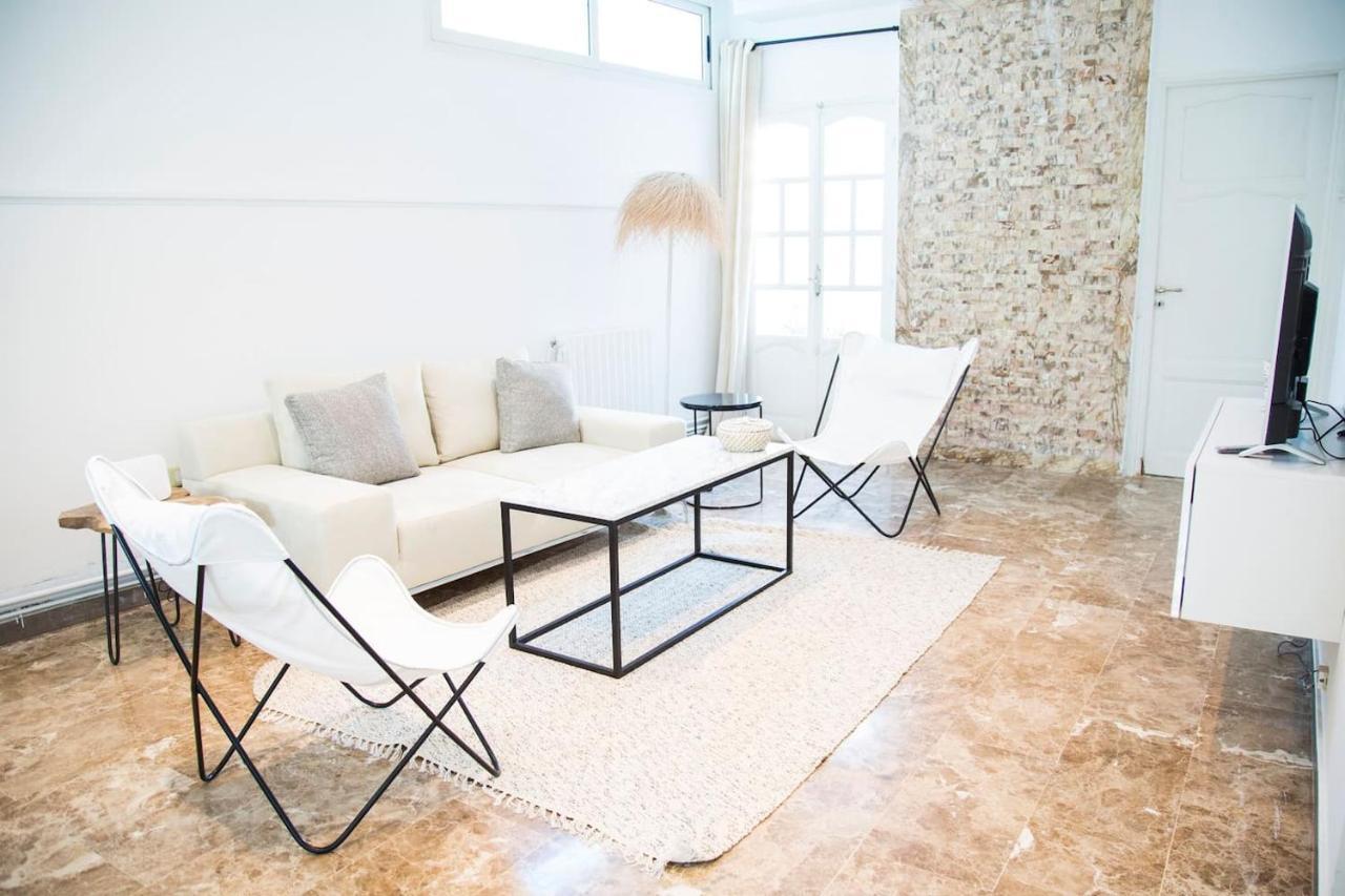 Le Centre-Ville: Tres Chic Appartement A La Marsa Exterior photo