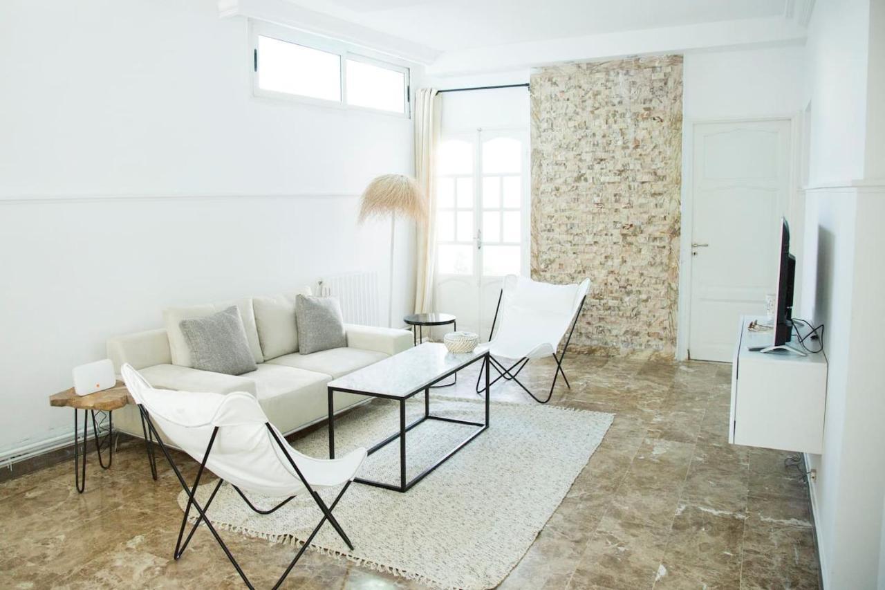 Le Centre-Ville: Tres Chic Appartement A La Marsa Exterior photo