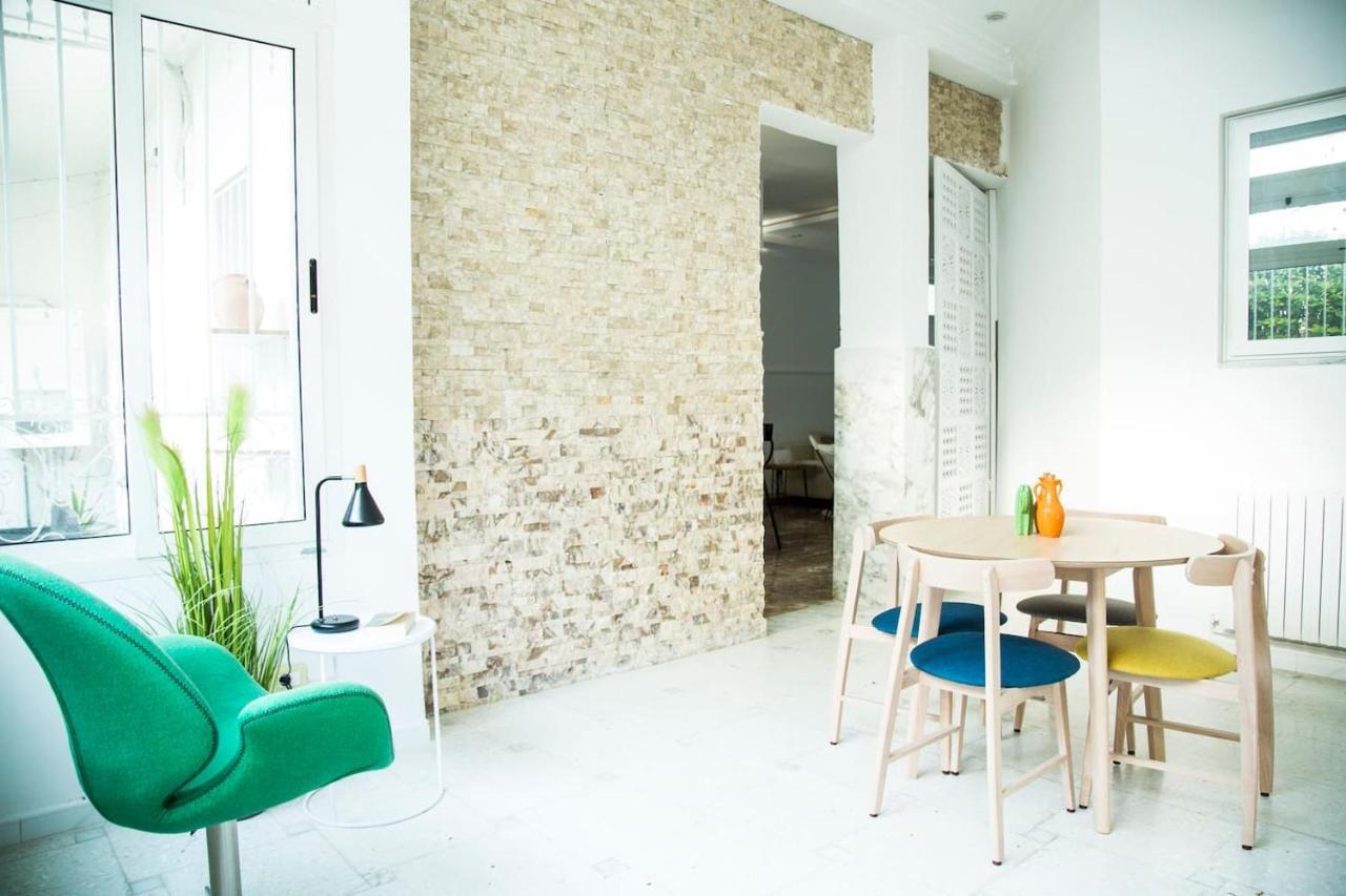 Le Centre-Ville: Tres Chic Appartement A La Marsa Exterior photo